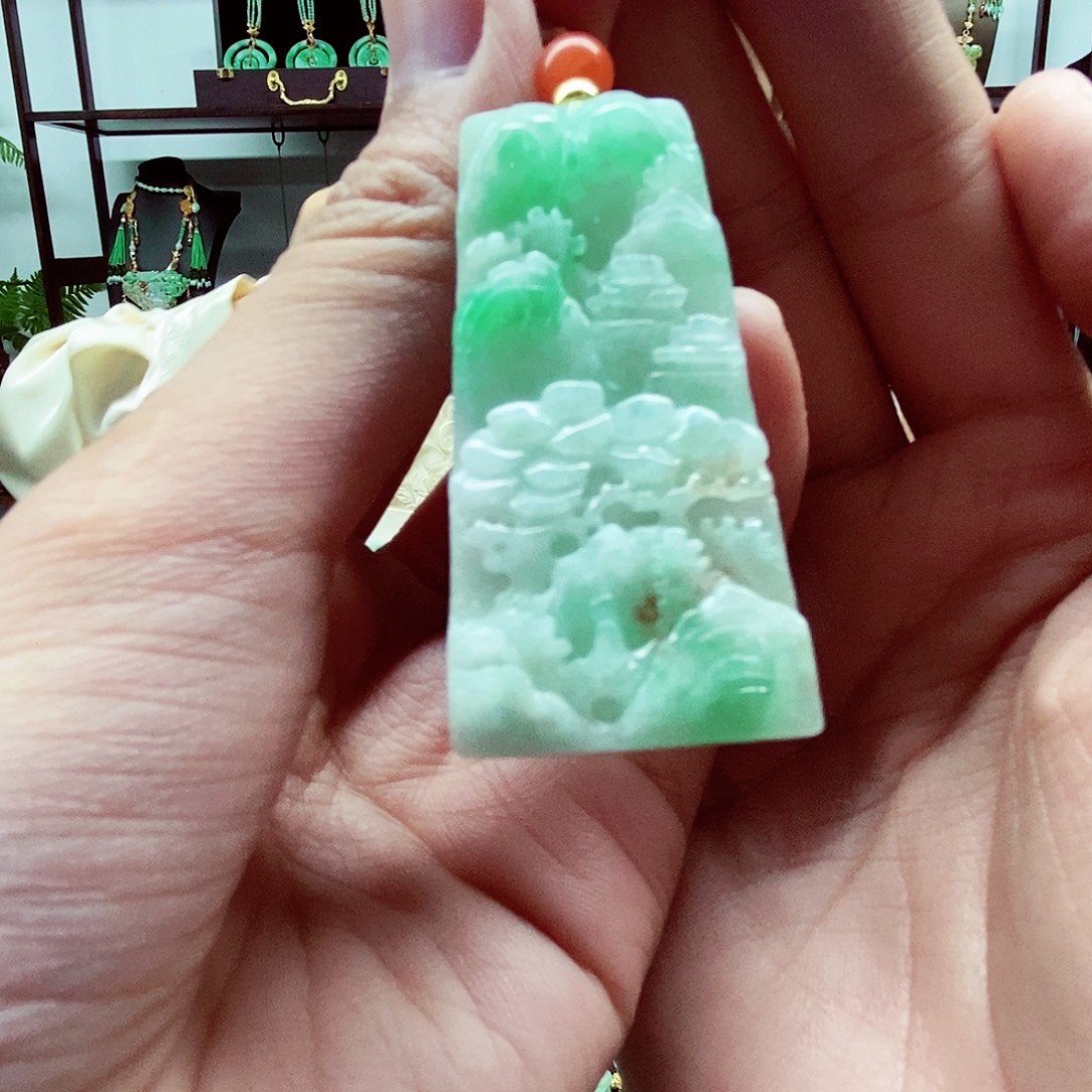 翡翠未镶嵌颈饰国风翡翠吊坠