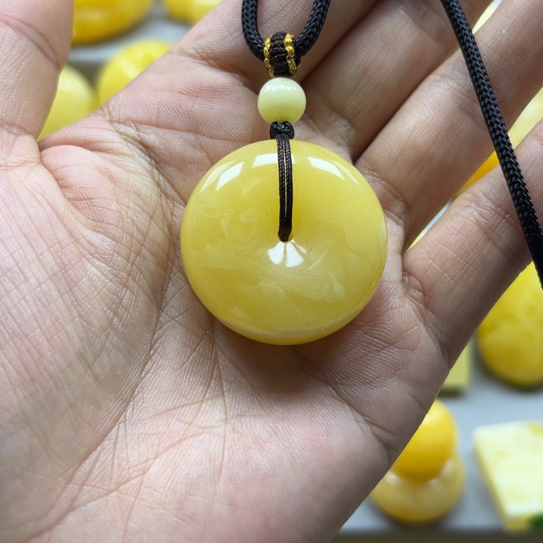 蜜蜡珠宝奇石未镶嵌