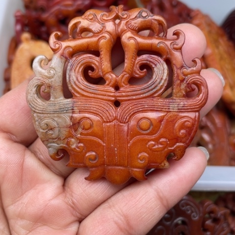 和田玉颈饰未镶嵌38