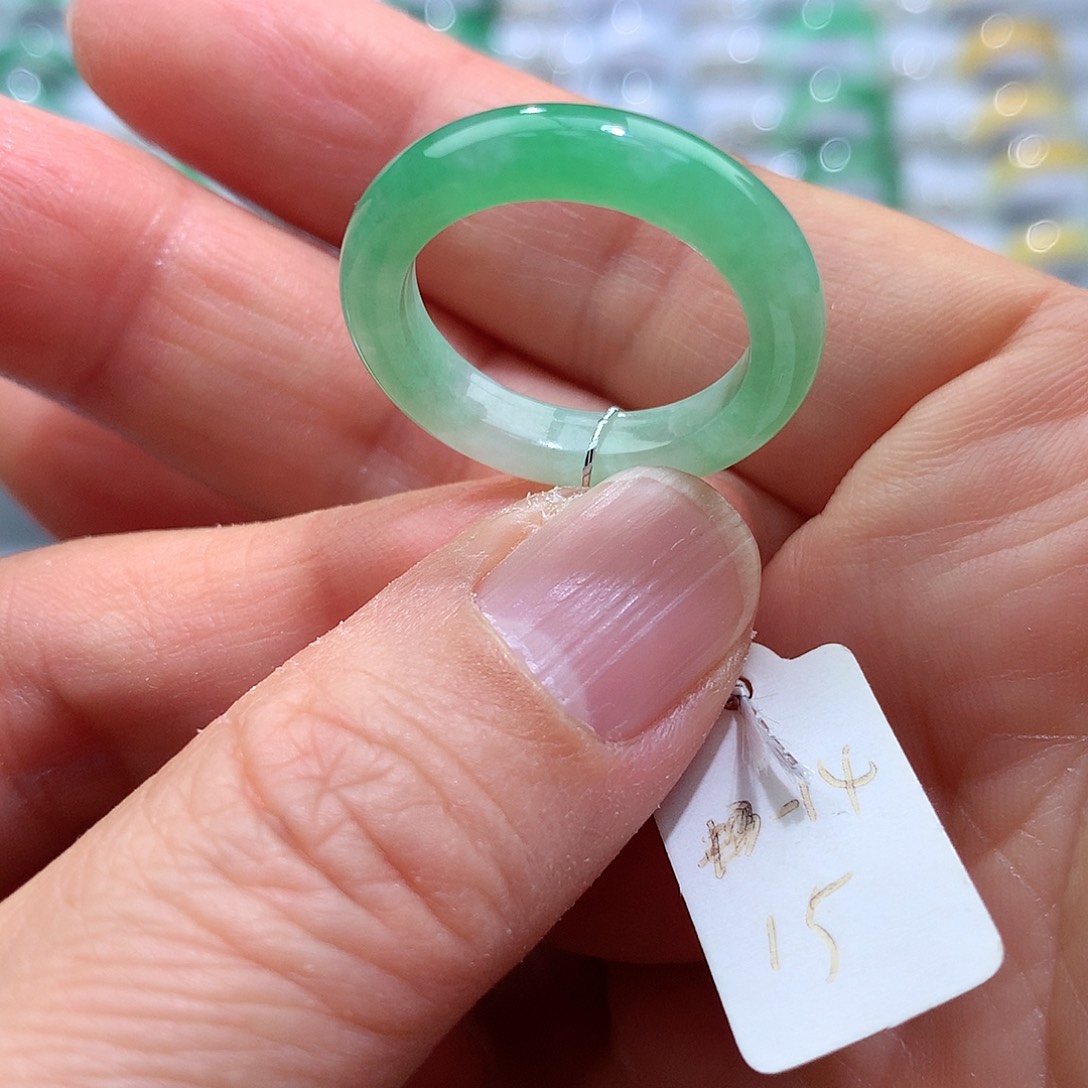 翡翠戒指未镶嵌14-15号