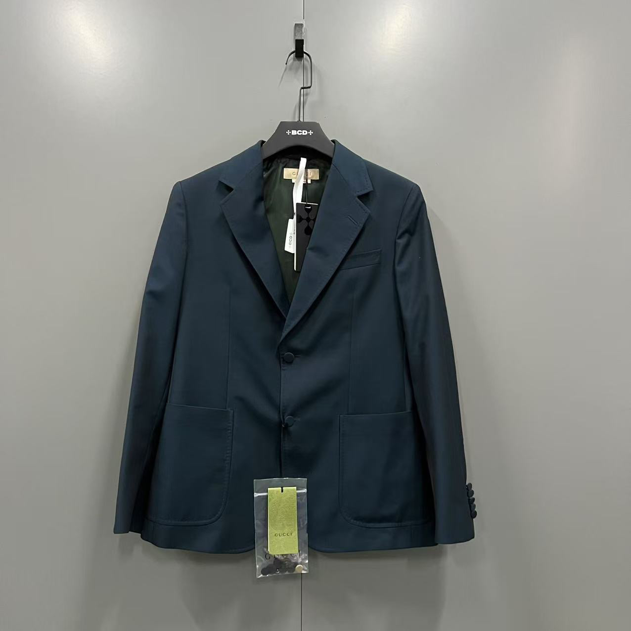 95新 GUCCI/古驰 （jp）125 藏青色西服 48码/