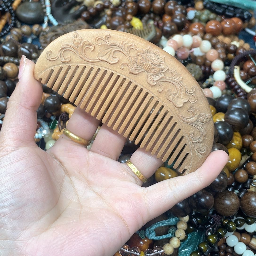 维腊木（绿檀）无事牌