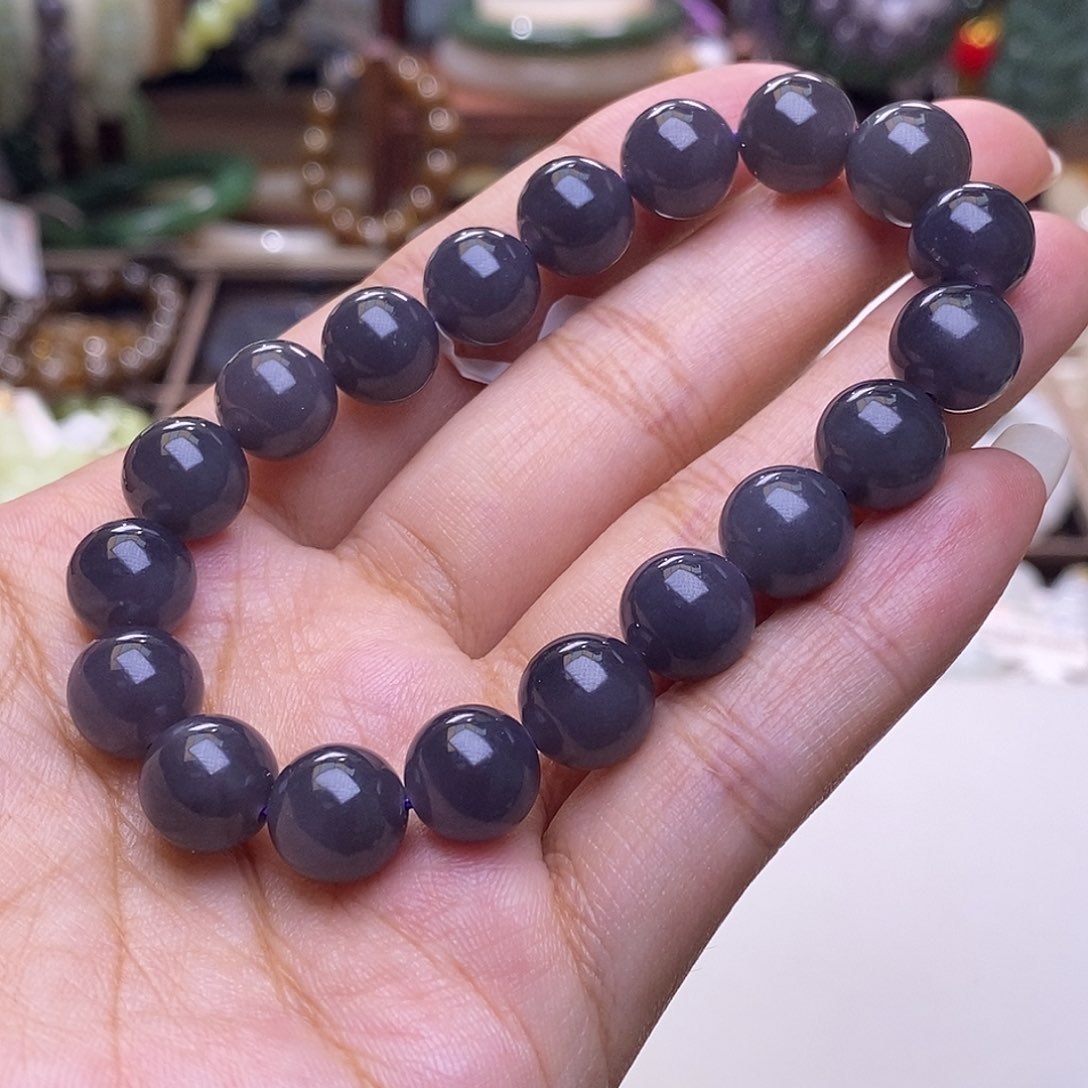 颈饰未镶嵌和田玉毕业级老坑料高冰浓烟紫手链10m