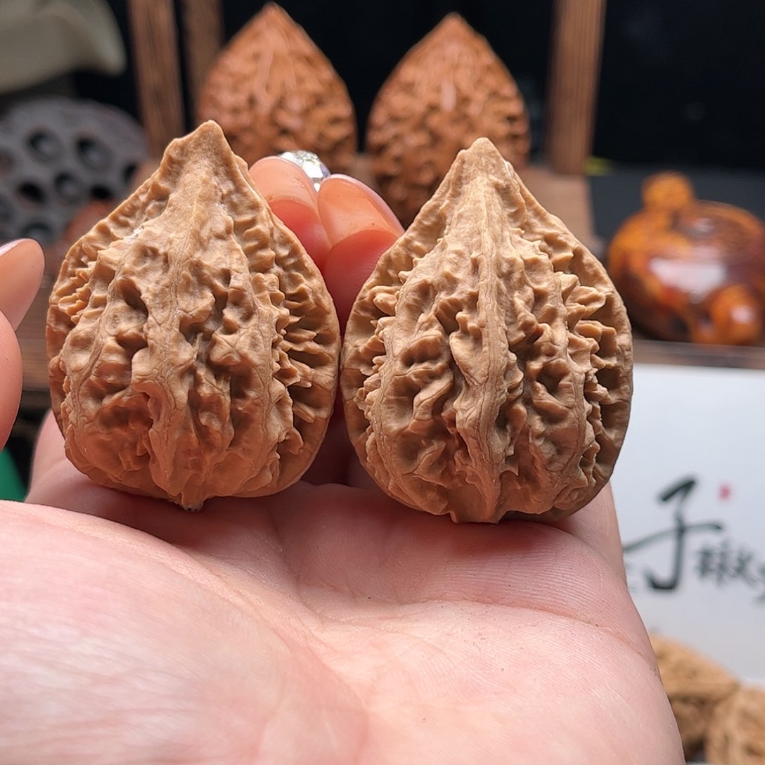 文玩核桃把件关东木子家楸大胖51