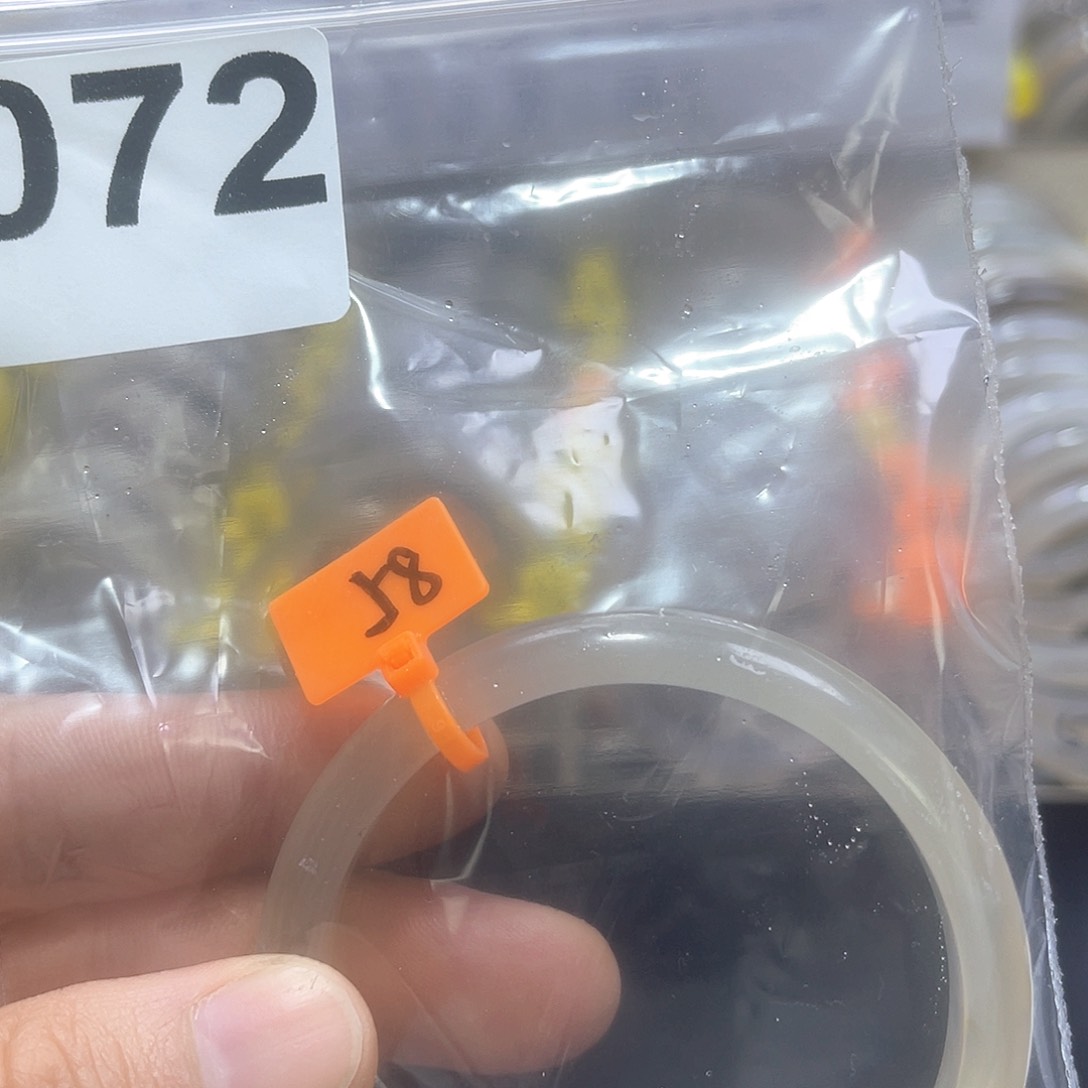 玛瑙/玉髓手镯未镶嵌ヽ****メ