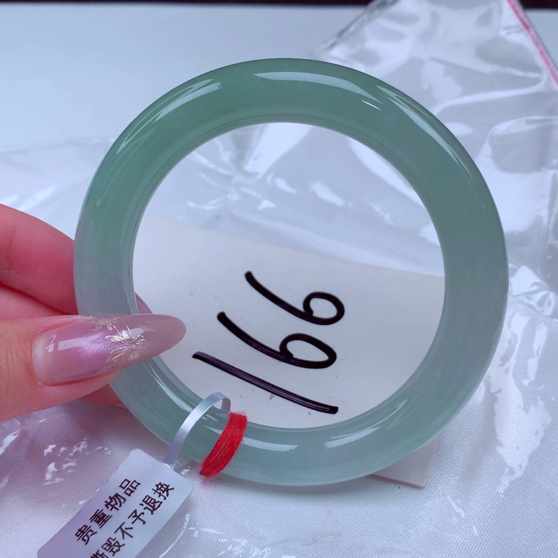 翡翠手镯未镶嵌翡翠55