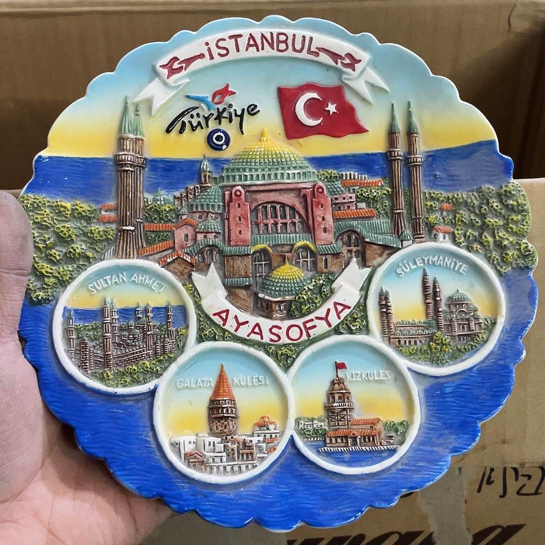 摆件   磕碰。封釉。