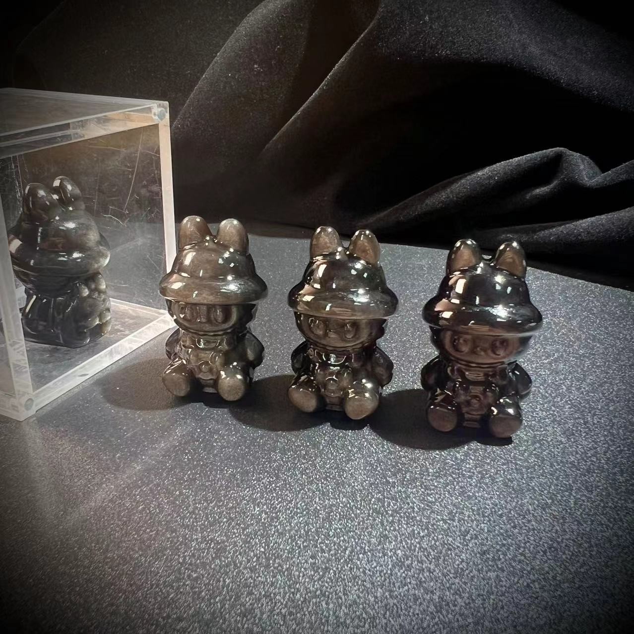 S4204【貝勒爺】银耀石/雕刻/大号布布/摆件【多样性发其一】