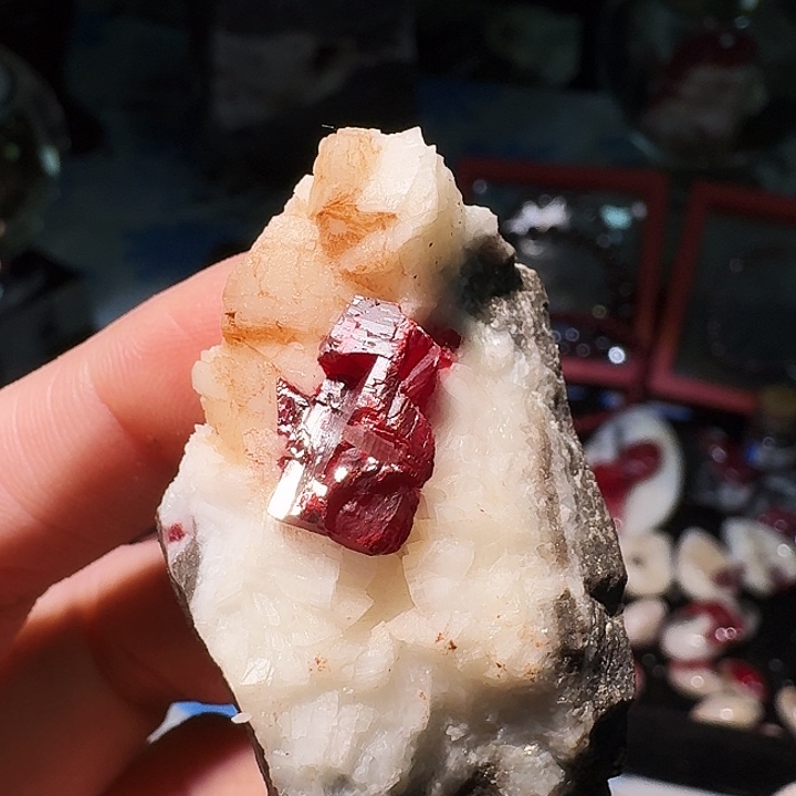 探***程天然辰砂天然朱砂原矿石