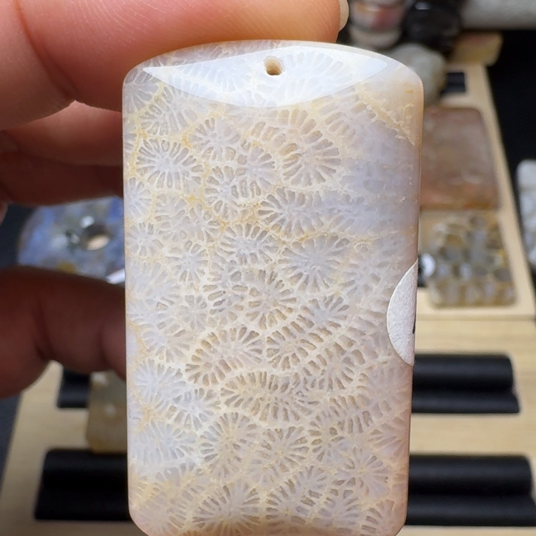 硅化玉未镶嵌纯天然色有机玉石保真色