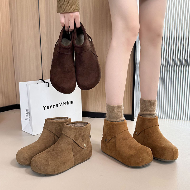 秋冬加绒内增高短筒靴女洋气保暖2025年新款复古磨砂后拉链马丁靴