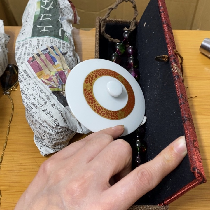 瓷片哈中古工艺品一件