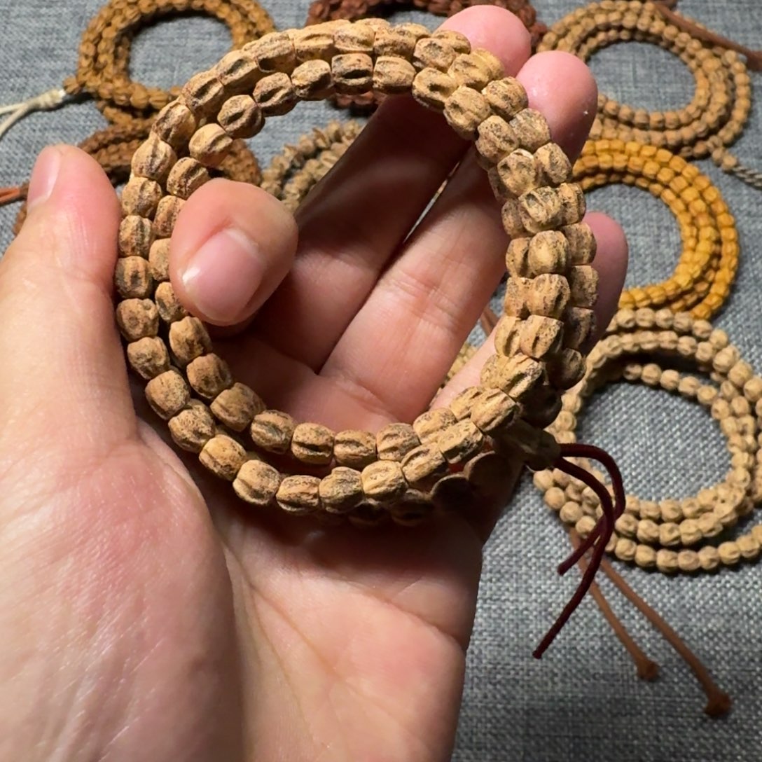 柏香籽/百香籽手串P05