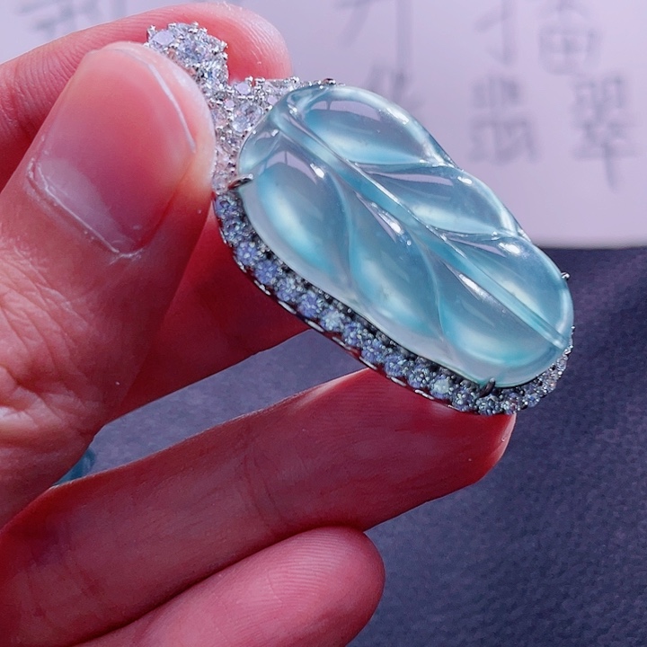 翡翠颈饰未镶嵌99999999