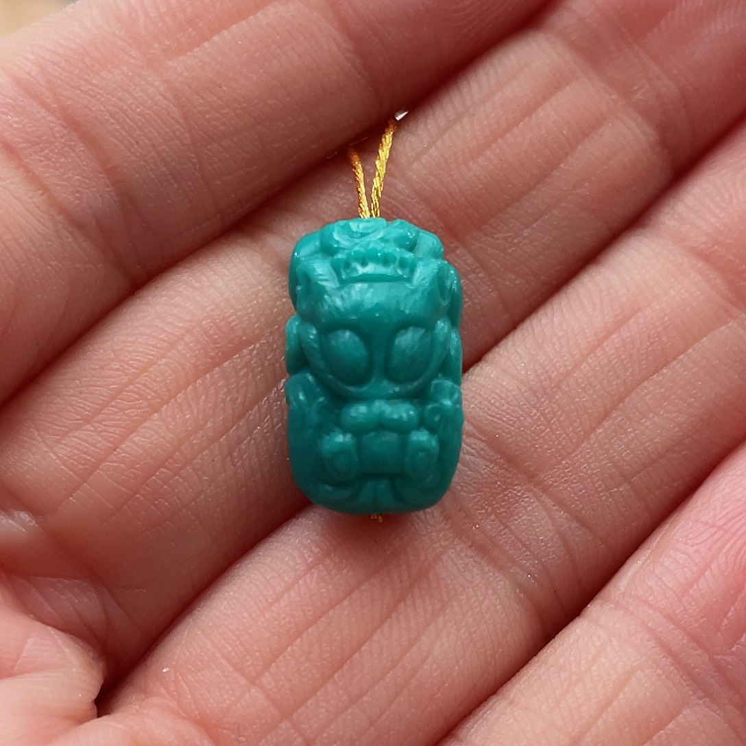 绿松石颈饰未镶嵌