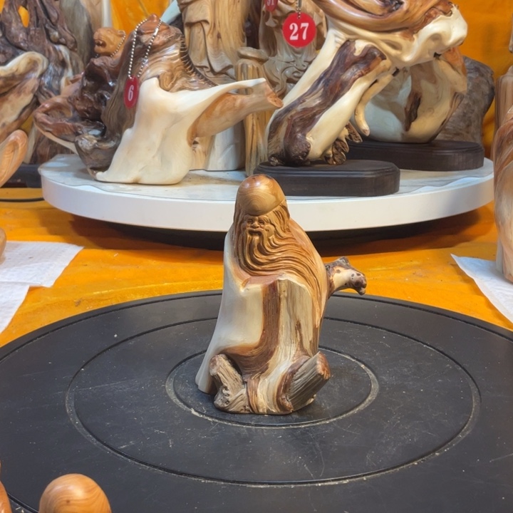 柏木（崖柏）  寿星 