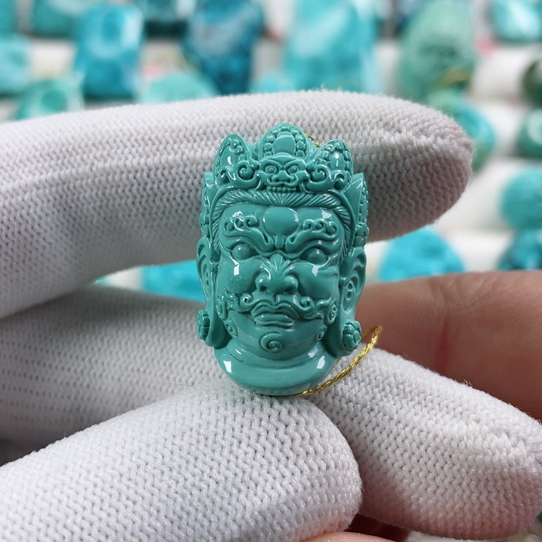 绿松石颈饰未镶嵌