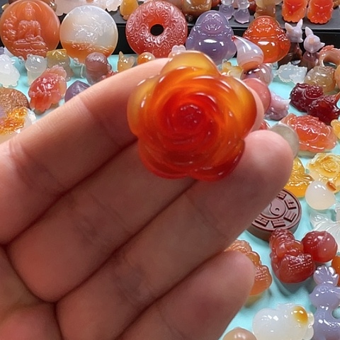 未镶嵌颈饰玛瑙/玉髓琰*