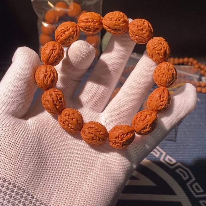 文玩核桃手串……4