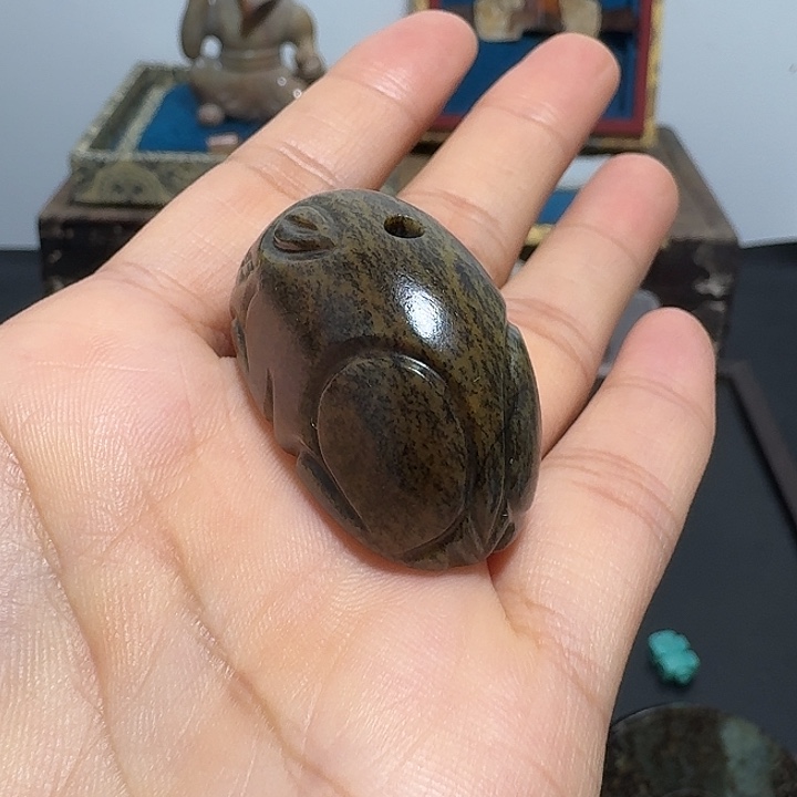 锦***行和田玉未镶嵌颈饰