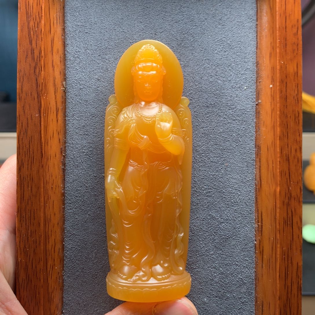 石英质玉配饰未镶嵌荣*