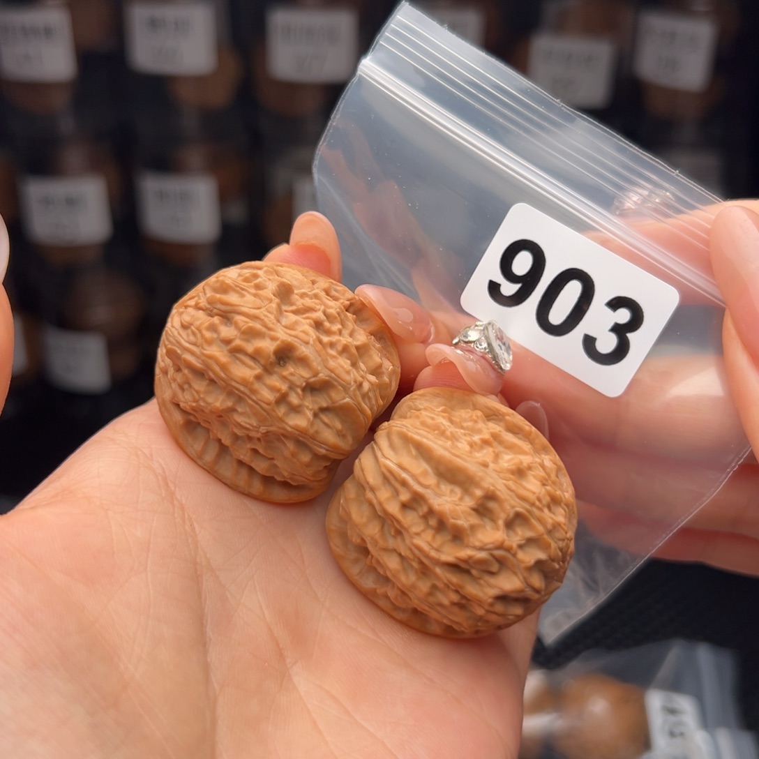 吊坠文玩核桃白狮子35