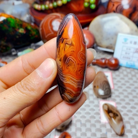 未镶嵌玛瑙/玉髓珠宝奇石葡*架