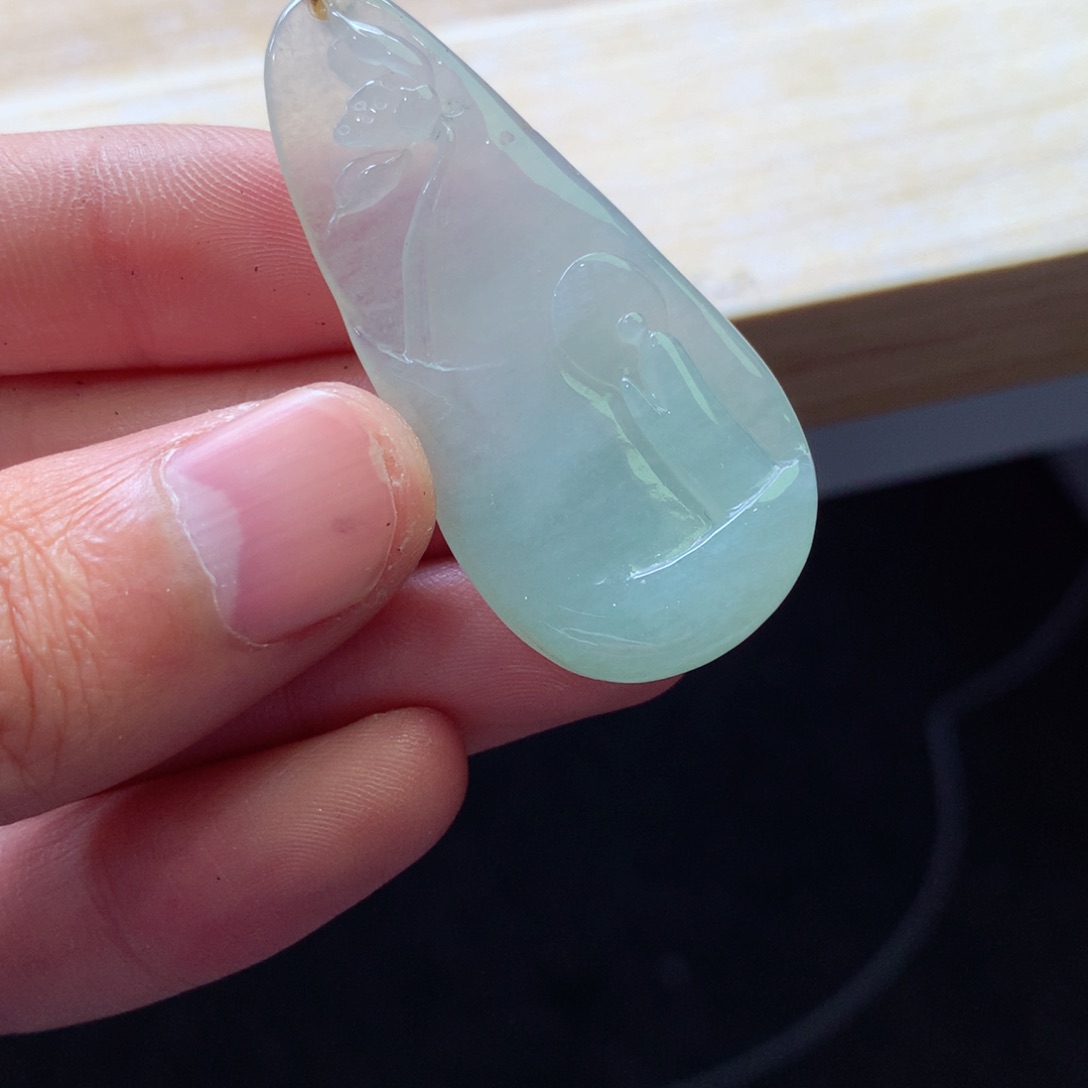 翡翠颈饰18K金镶嵌吊坠