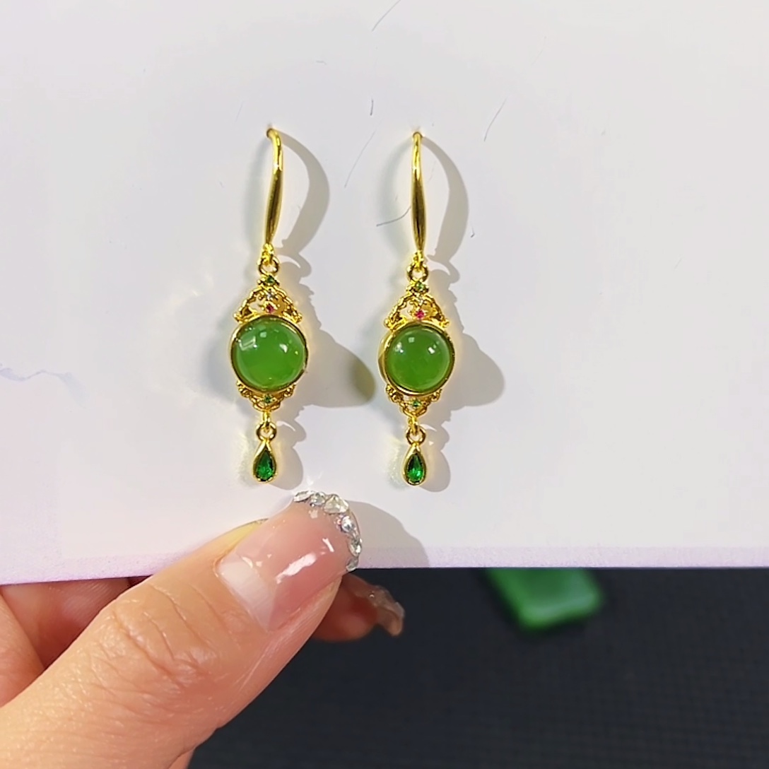 和田玉（碧玉）合金耳饰