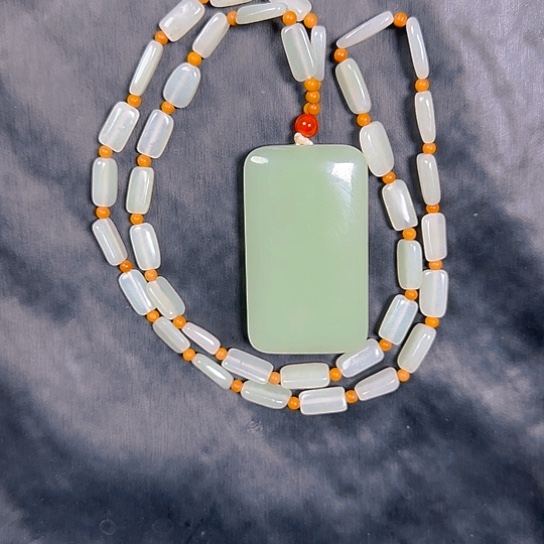 颈饰未镶嵌和田玉