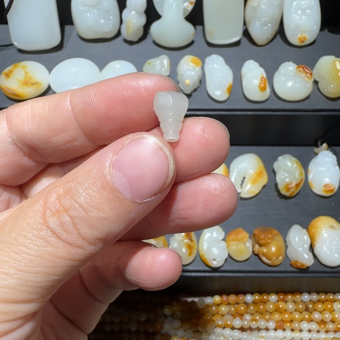 和田玉吊坠(不含链)未镶嵌