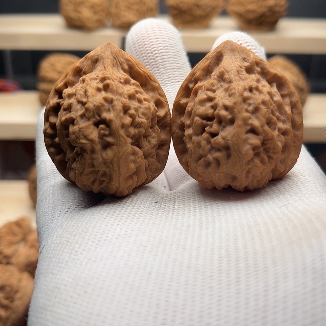 桃核吊坠35至尊，，