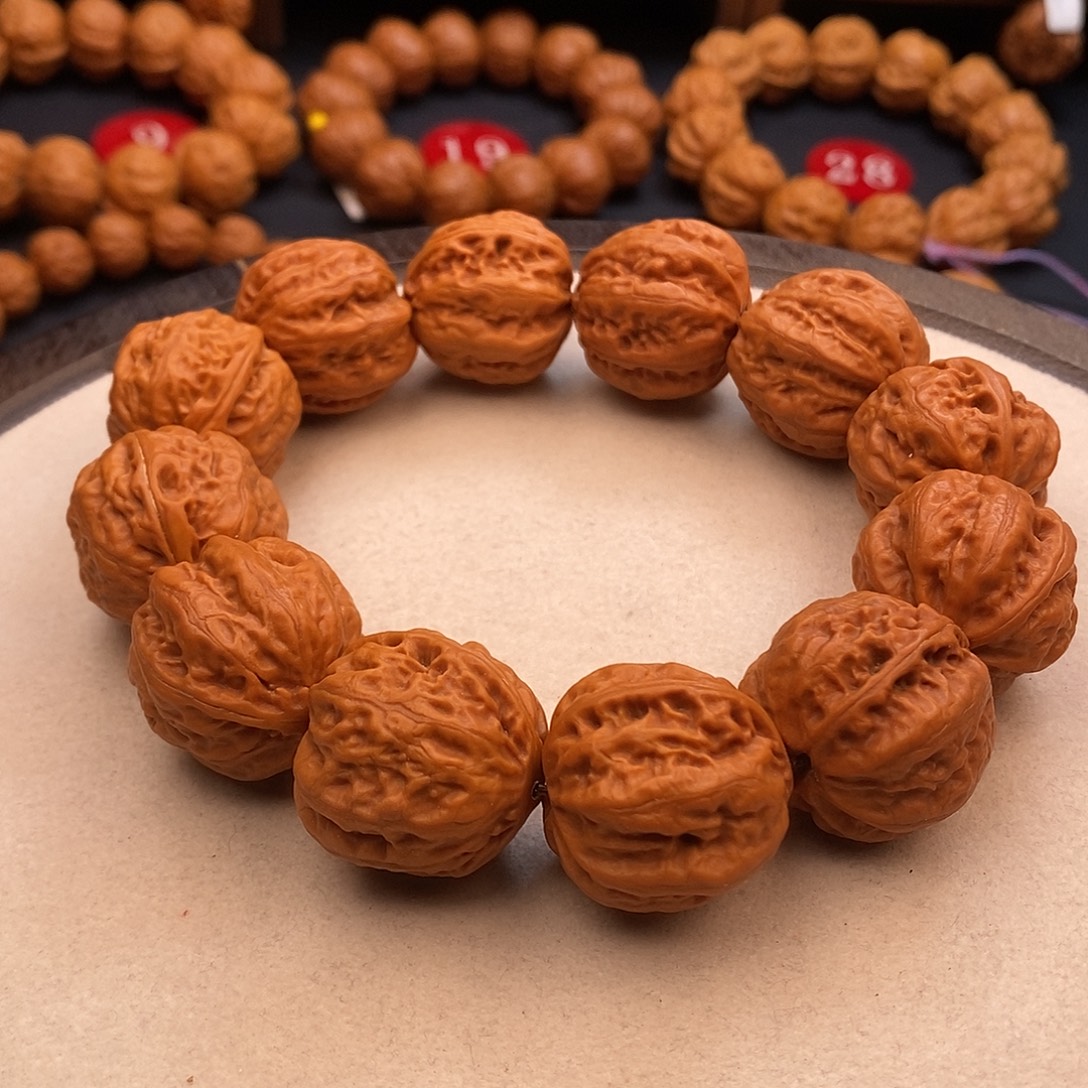 文玩核桃手串西瓜球