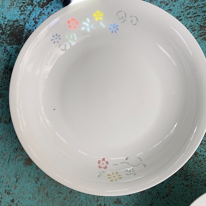 瓷片彩玲珑8寸窝盘