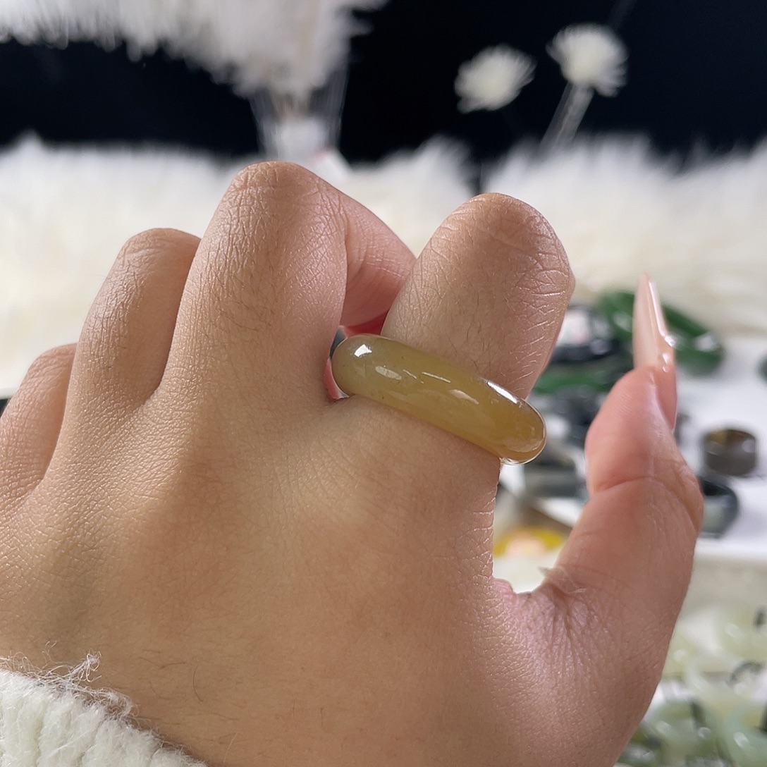 和田玉未镶嵌戒指l17。橘糖圆条。18.4。不退换