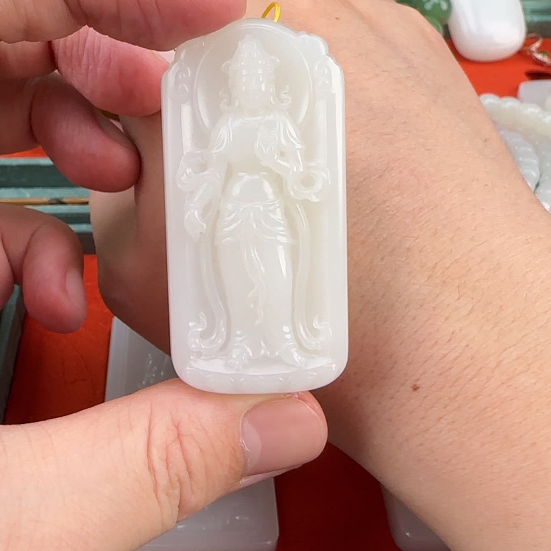 和田玉挂件未镶嵌观音