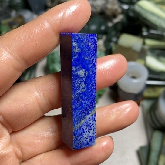 【闪购商品】青金石原石未镶嵌