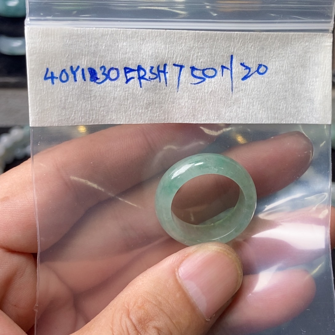 定制翡翠未镶嵌L****虞