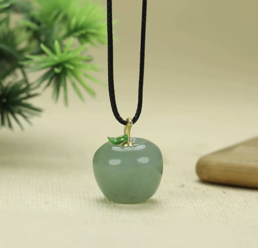 非金属布艺吊坠 绳款多样颜色苹果时尚百搭吊坠