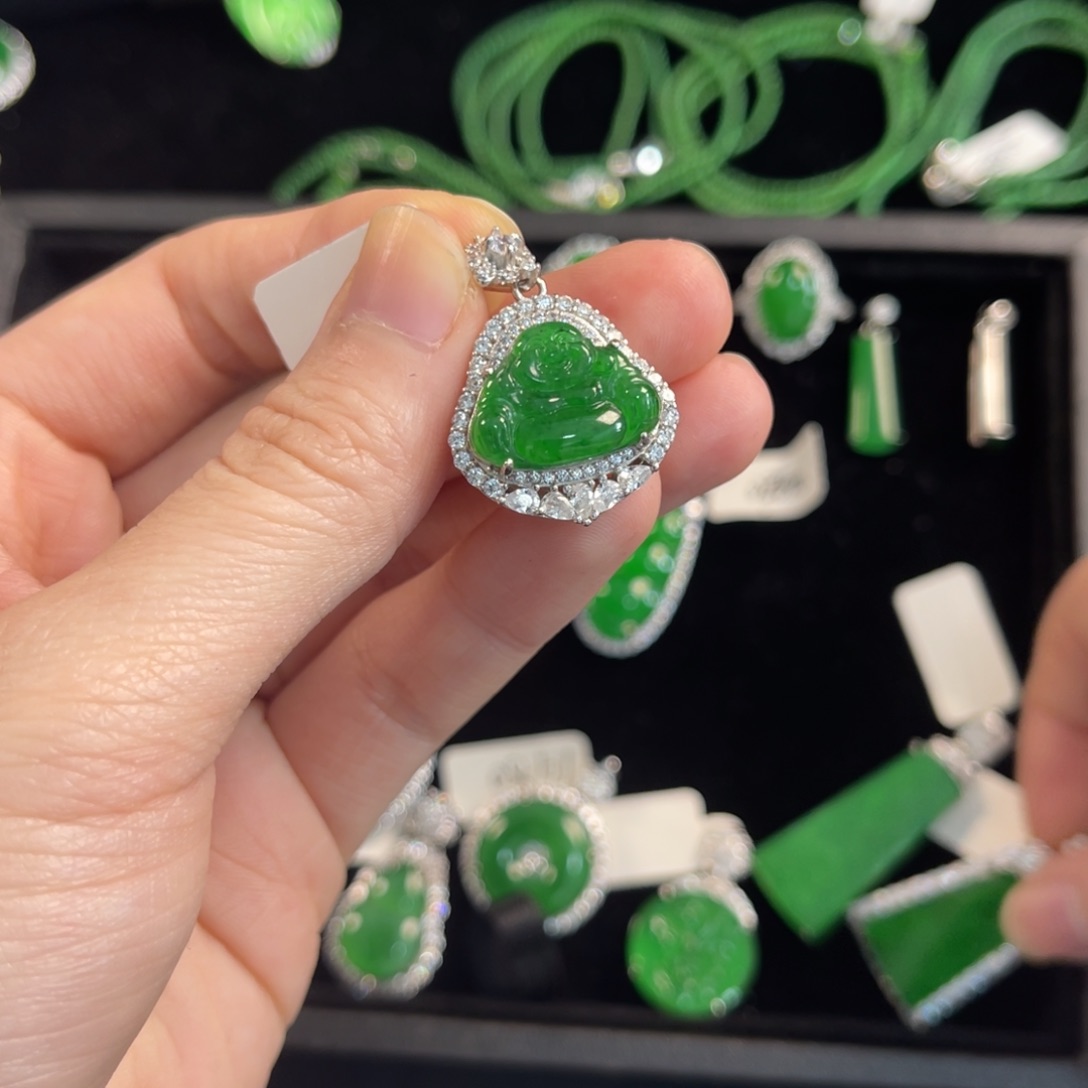 翡翠银S925镶嵌戒指佛公吊坠