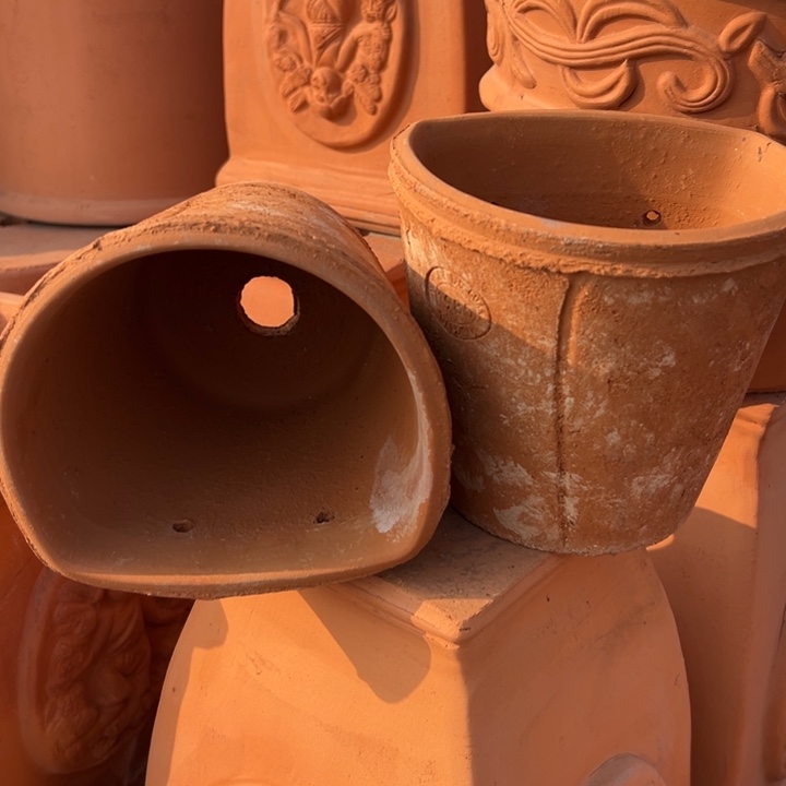 17×15 两个泥瓦盆