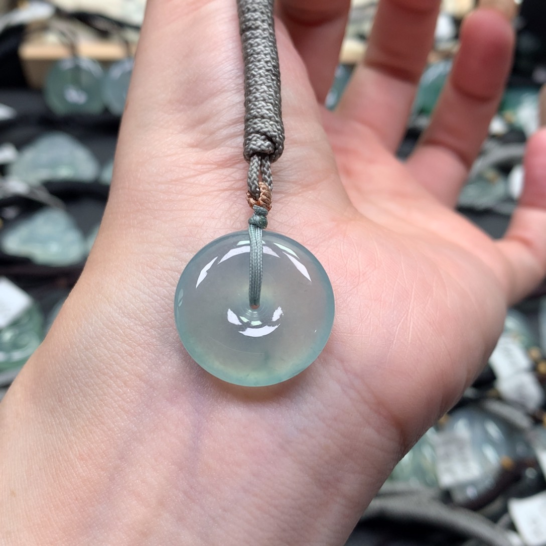 翡翠颈饰未镶嵌00000000000