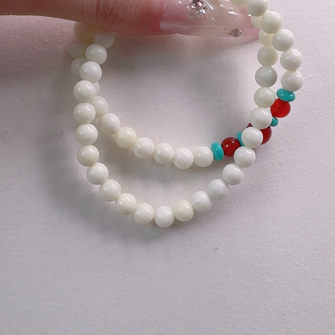 淡***.手链未镶嵌蓝田玉（蛇纹石化大理石玉）