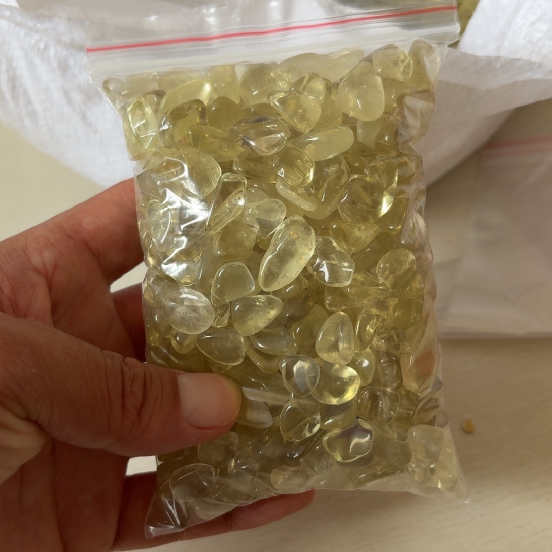 未镶嵌水晶大型摆件（非配饰）