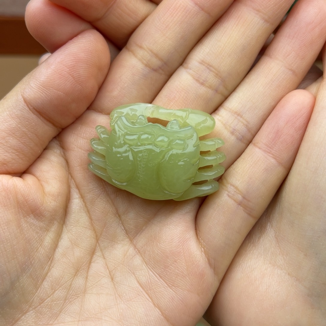 和田玉颈饰未镶嵌?****