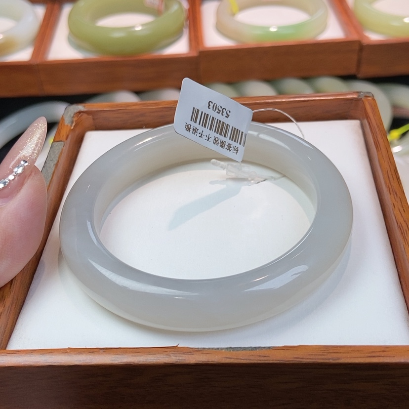 【闪购商品】和田玉未镶嵌手镯〇*?54.4