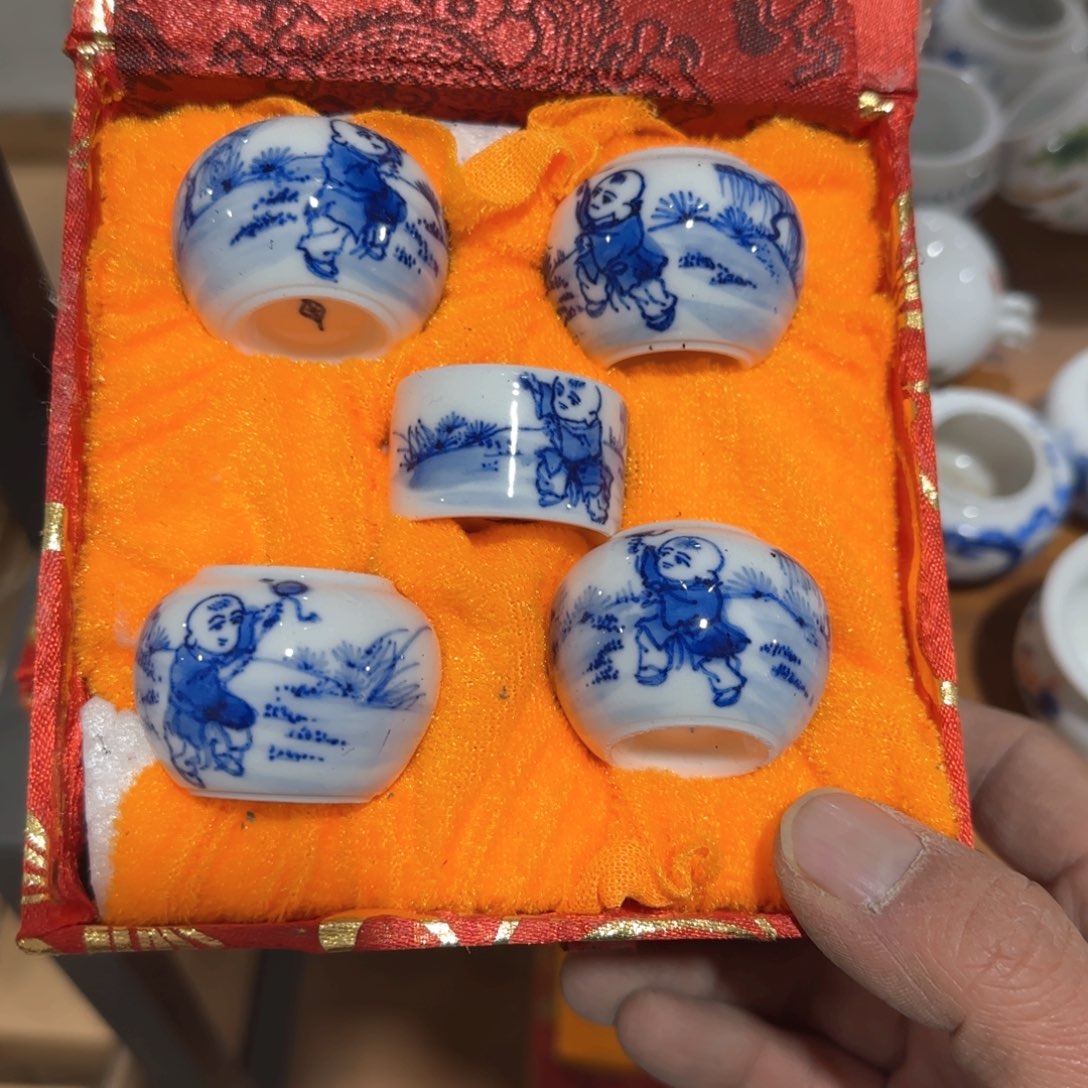 瓷片瓷器的造型艺术是现代生活