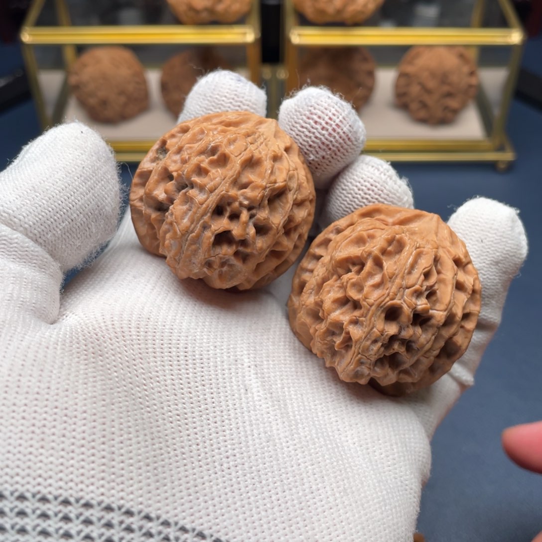 文玩核桃吊坠40山地苹果园