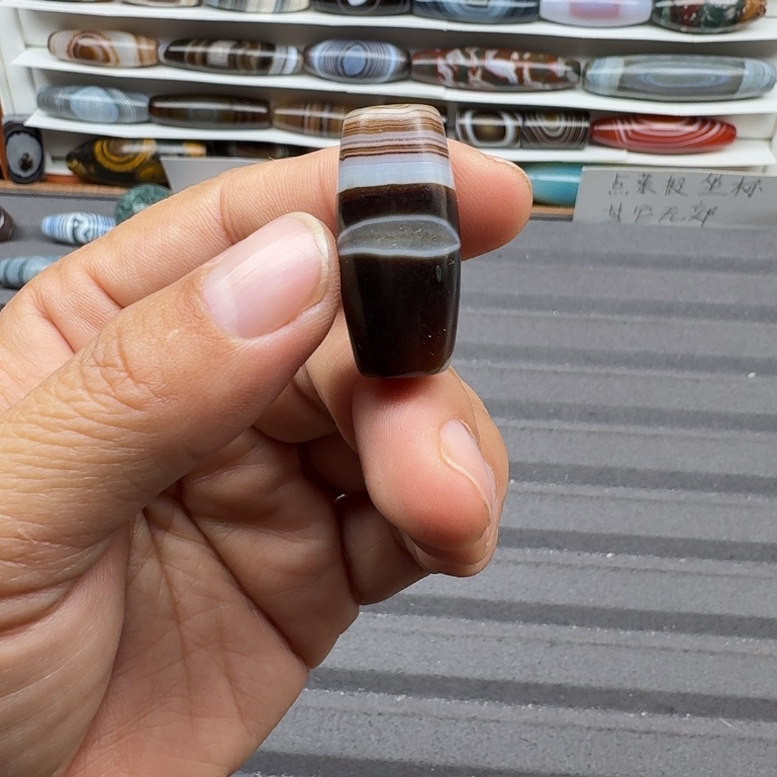 李***天玛瑙/玉髓合金珠宝半成品