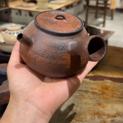 景德镇鱼和熊手工陶艺